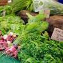learfy vegetables in market